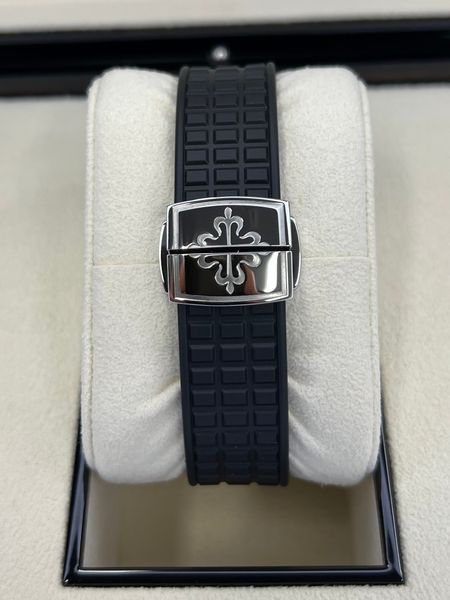 Patek Philippe Aquanaut 5067A-001